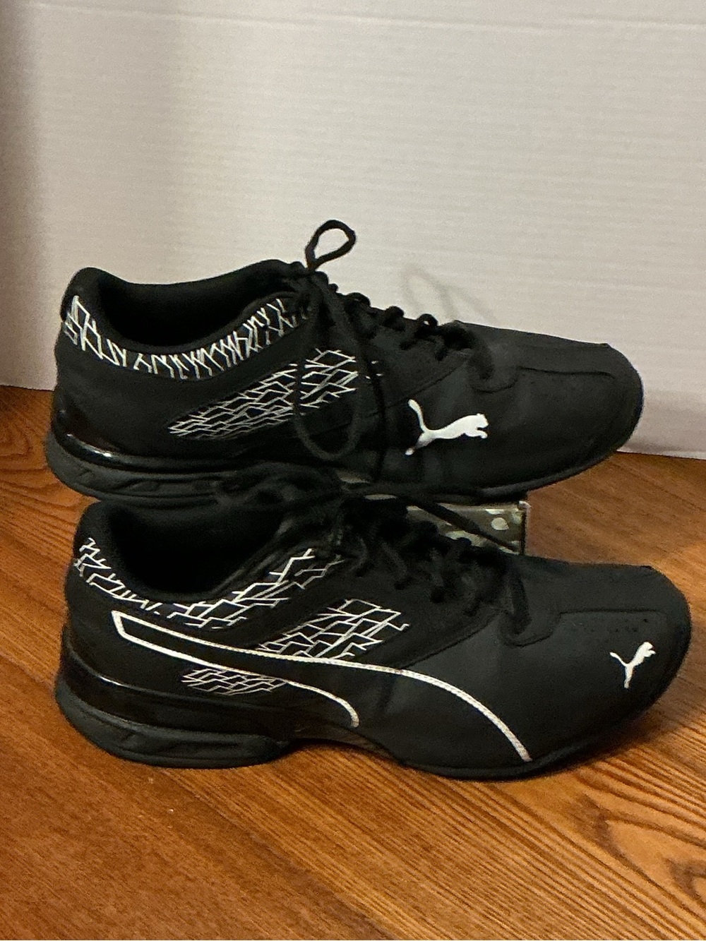 Puma Men’s Black TAZON 6 Fracture FM Cross-Trainer Sneakers. Size 11.